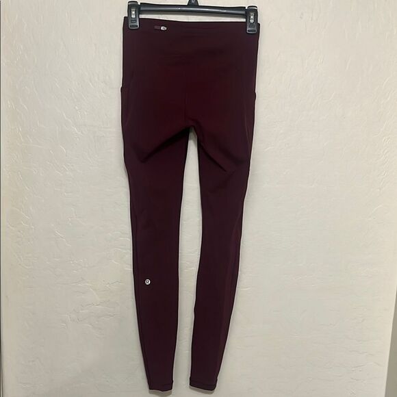 Lululemon Women's Burgundy Athletic Athleisure Leggings Gym Workout Yoga - Picture 4 of 11